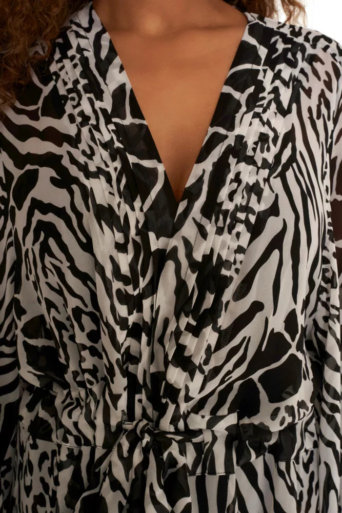 Tanzania Kaftan Monochrome Animal Size
